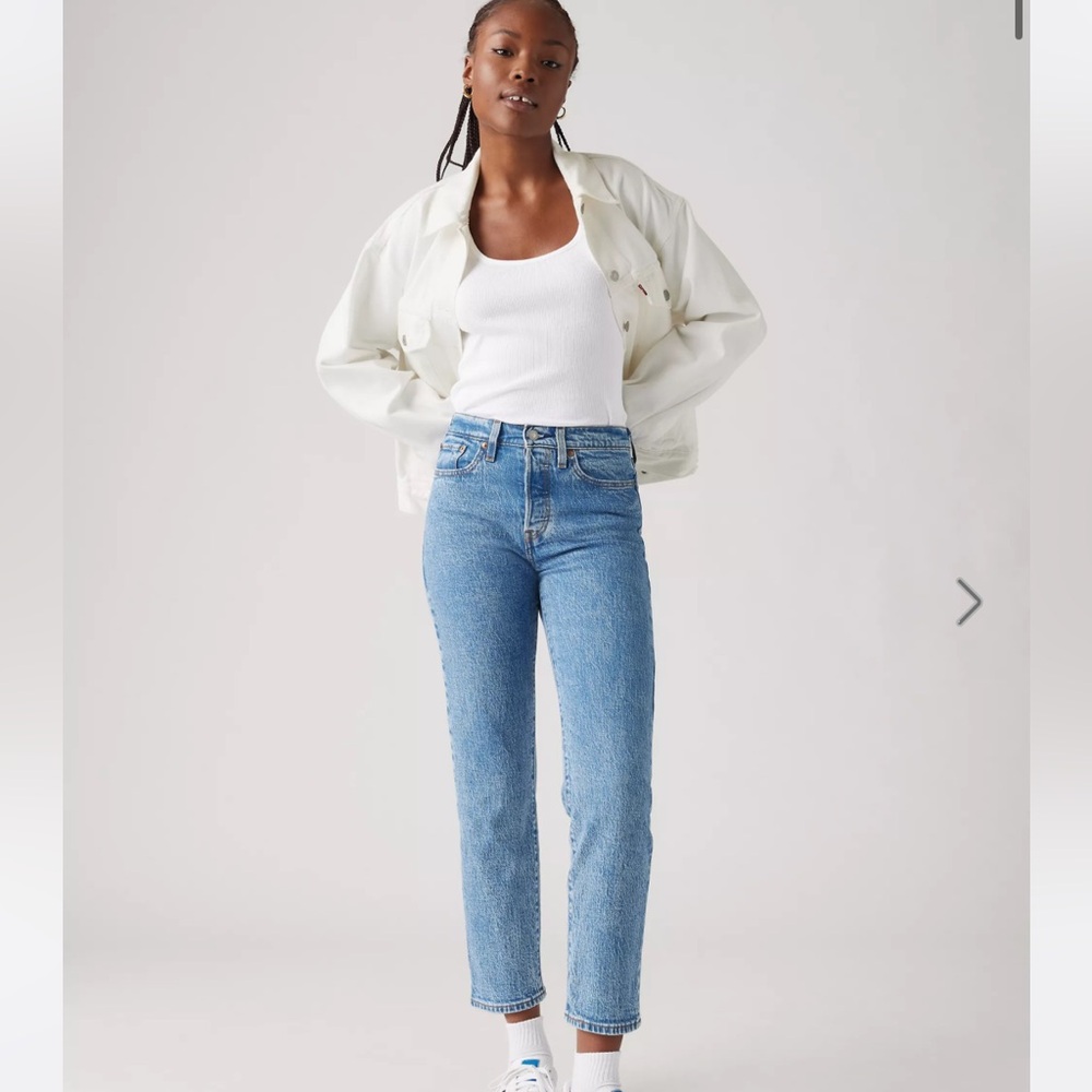 Space To Think Wedgie Straight Ankle Jeans 23 x 26